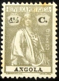Selo postal de Angola de 1922 Ceres 4½