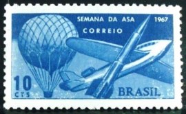 Selo postal do Brasil de 1967 Semana da Asa
