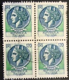 Quadra de selos postais da Itália de 1977 Syracuse 120