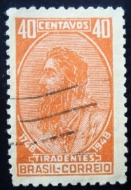 selo postal do Brasil de 1948 Tiradentes - C 240 U