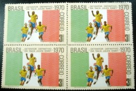 Quadra de selos postais do Brasil de 1970 Brasil Tricampeão 3