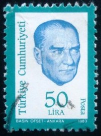 Selo postal da Turquia de 1983 Ataturk 50