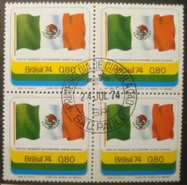 Quadra de selos postais do Brasil de 1974 Echeverria Alvarez 852 M1D