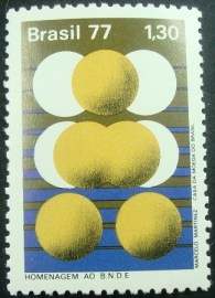 Selo Postal do Brasil de 1977 Homenagem ao BNDE
