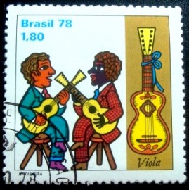 Selo postal do Brasil de 1978 Tocadores de Viola M1D