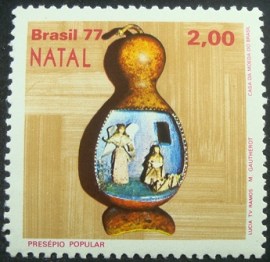 Selo Postal do Brasil de 1977 Anjo e Maria