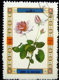 Selo postal do Umm Al Qaiwain de 1972 Roses 1448A