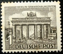 Selo postal da Alemanha Berlim de 1949 Brandenburg Gate 1