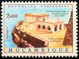 Selo postal de Moçambique de 1969 Chapel 1552