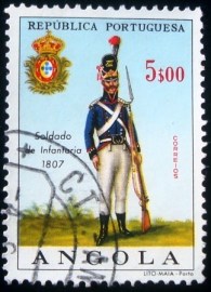 Selo postal da Angola de 1966 Infantry Soldier 1807
