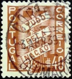 Selo postal de Portugal de 1935 Tudo pela Nação 40