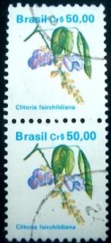 Par de selos postais do Brasil de 1990 Sombreiro PR V