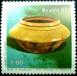 Selo postal do Brasil de 1981 Cerâmica Tupi-guarani