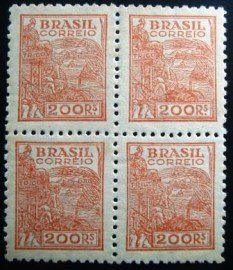 Quadra de selos postais do Brasil 1942 Agricultura 200rs