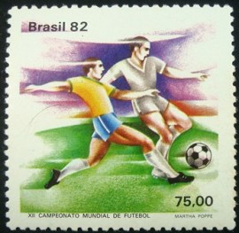 Selo postal do Brasil de 1982 Disputa de bola - C 1245 N
