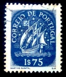 Selo postal de Portugal de 1943 Caravel 1$75