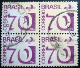 Quadra de selos postais do Brasil de 1975 Cifra 70
