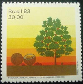 Selo postal do Brasil de 1983 Castanheira