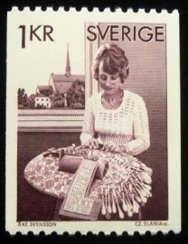 Selo postal da Suécia de 1976 Bobbin lace-making