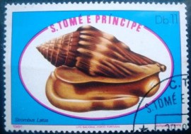 Selo postal de São Tome´e Príncipe de 1981 Strombus latus
