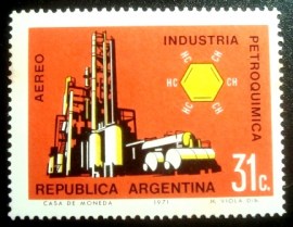 Selo postal da Argentina de 1971 Petrochemical Industry