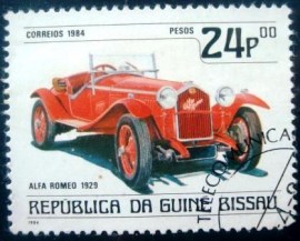 Selo postal da Guine Bissau de 1984 Datsun 1932