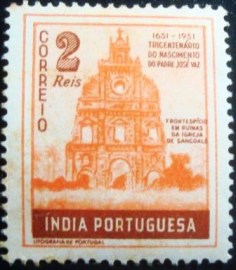 Selo postal da Índia Portuguesa de 1951 Sancoale Church ruins