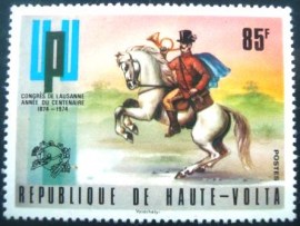 Selo postal de Haute-Volta de 1974 UPU emblem and mailman
