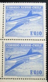 Par Vertical de selos postais do do Chile de 1967 Comet Airliner