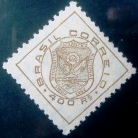 Selo postal comemorativo do Brasil de 1942 - C 177 N