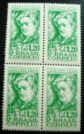 Quadra de selos postais  do Brasil de 1954 Apolônia Pinto