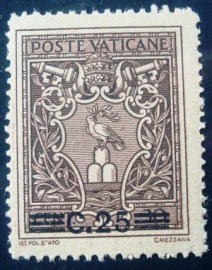 Selo postal do Vaticano de 1945 Overprint new values 25