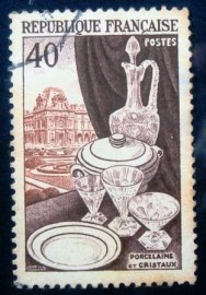 Selo postal da França de 1954 Porcelain and Crystal