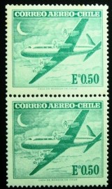 Par de selos postais do Chile de 1963 Douglas DC6