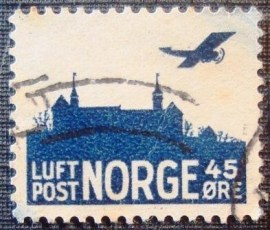 Selo postal da Noruega de 1941 Airmail without frame