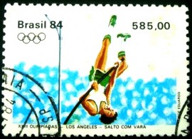 Selo postal do Brasil de 1984 Salto com vara