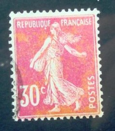 Selo postal da França de 1925 Semeuse camée