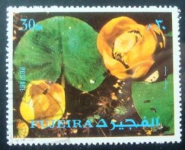 Selo postal de Fujeira de 1972 Flores 30