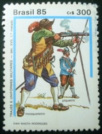 Selo postal de 1985 Mosqueteiro e Piqueiro - C 1479 N