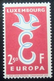 Selo postal de Luxemburgo de 1958 Dove over Letter 'E' 2,50