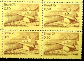 Quadra de selos postais do Brasil de 1975 Fortaleza Santa Cruz M