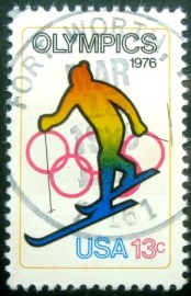 Selo postal dos Estados Unidos de 1976 Skiing
