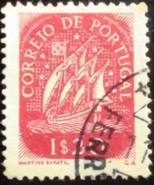 Selo postal de Portugal de 1949 Caravel 1$20