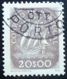 Selo postal de Portugal de 1943 Caravel 20$ - 661