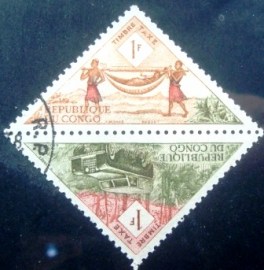 Par de selos postais da Rep. do Congo de 1961 Palanquin and Car