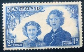 Selo postal da Nova Zelândia de 1944 Royal Princesses 2+1