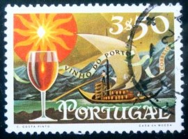Selo postal de Portugal de 1970 Wine Glass & Sun