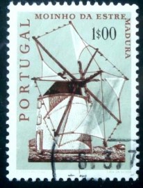 Selo postal de Portugal de 1971 Estramadura Windmill