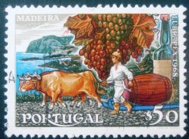 Selo postal de Portugal de 1968 Landscape at Cape Girao