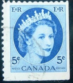 Selo postal do Canadá de 1954 Queen Elizabeth II 5c Fru